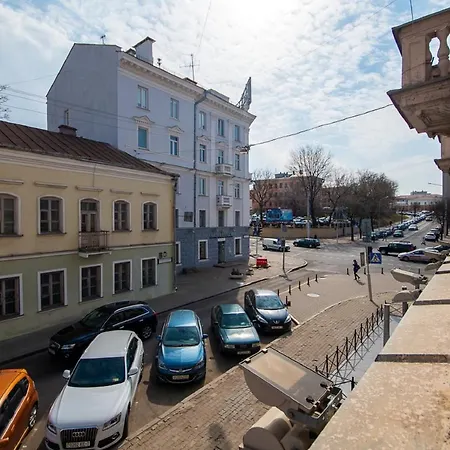 Володарского Революционная Комсомольская *